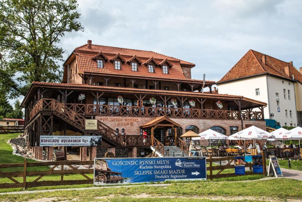 Gosciniec Rynski Mlyn Ryn  Buitenkant foto